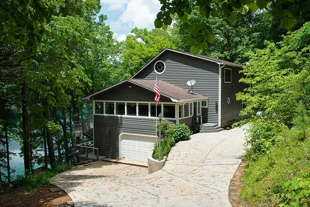 Norris Lake Villas | Hakuna Matata Sleeps 19 | Norris Lake Waterfront Cabin Rental