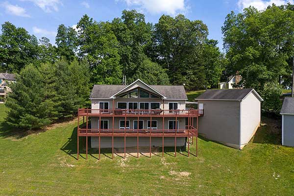 Norris Lake Villas | Live Love Lake Sleeps 14 | Tennessee House Rental